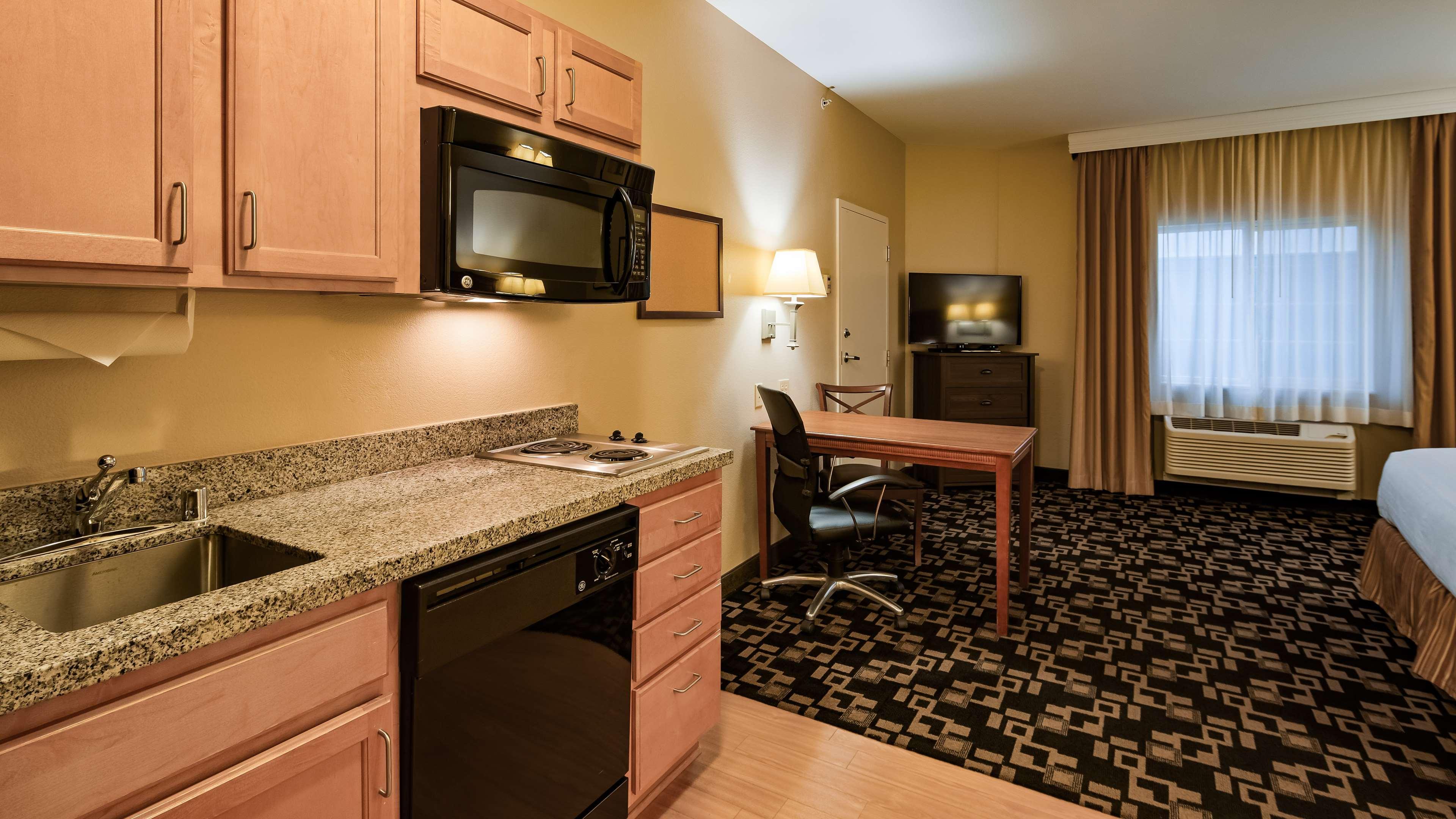 Best Western Plus Wausau-Rothschild Hotel מראה חיצוני תמונה