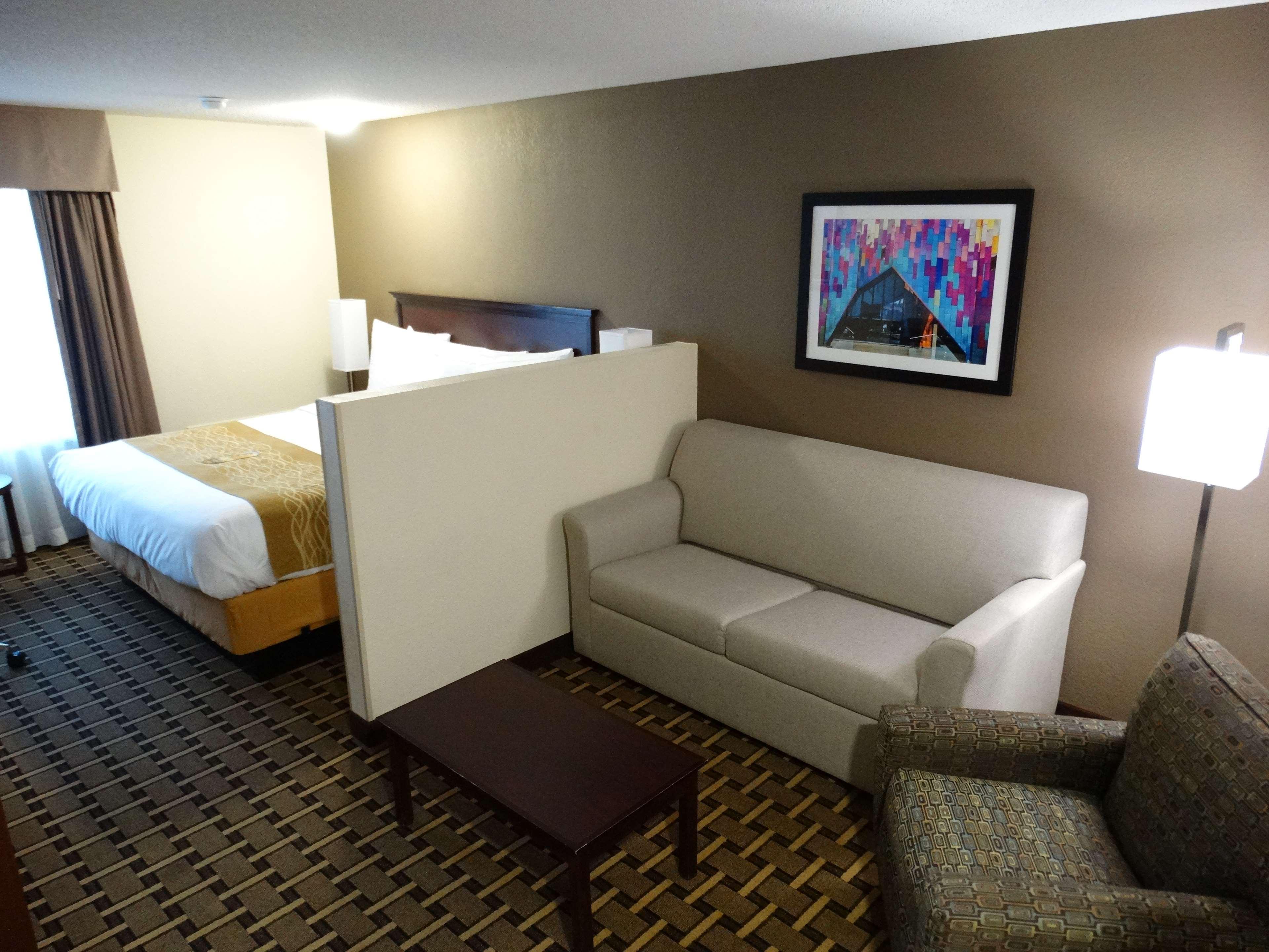 Best Western Plus Wausau-Rothschild Hotel מראה חיצוני תמונה